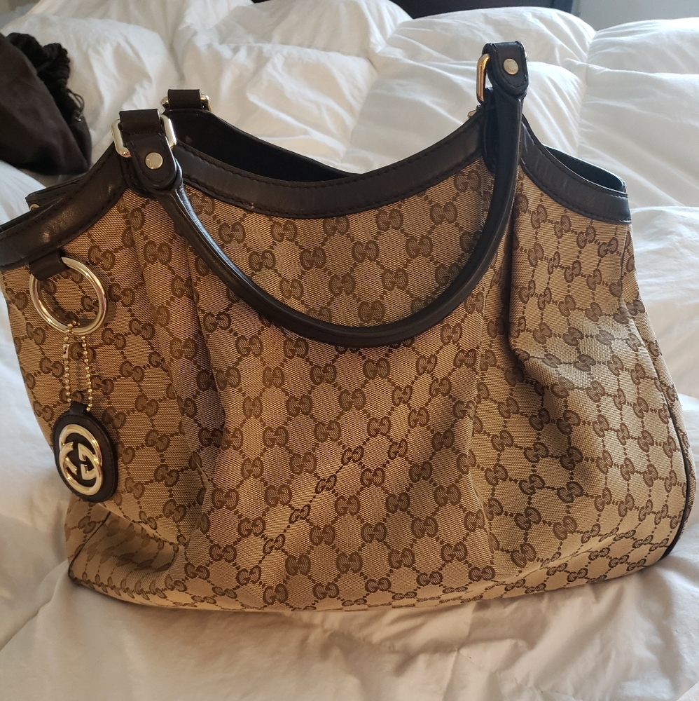Authentic Gucci large sukey tote